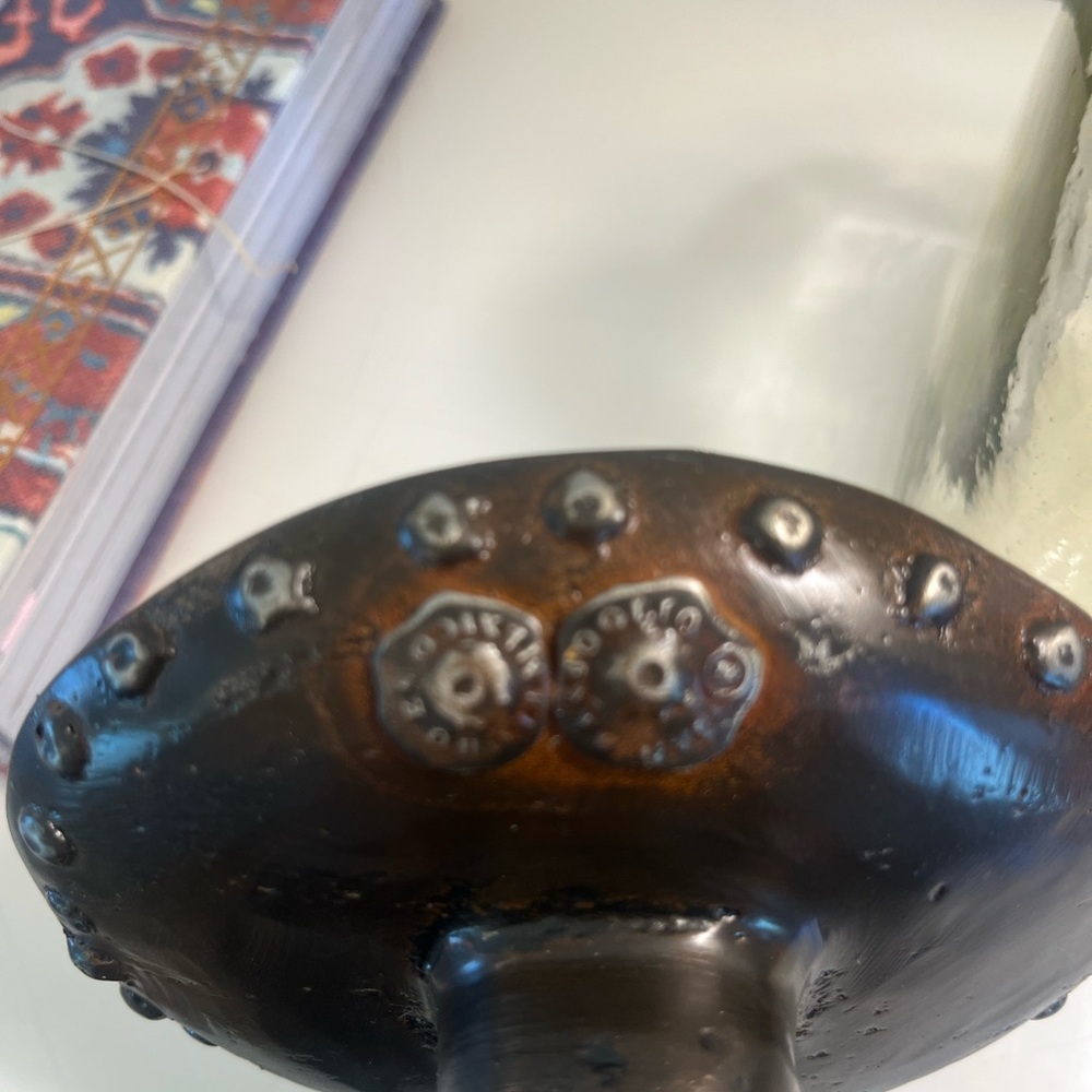 Jan Barboglio Glass Decanter with Black Sombrero Stopper - Picture 5 of 6